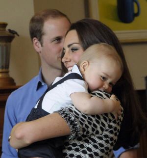 Kate Middleton black and white geometric print dress by Tory Burch with Prince George.jpg